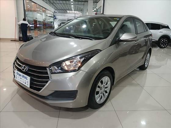 HYUNDAI HB20S 1.6 COMFORT PLUS 16V FLEX 4P AUTOMÁTICO